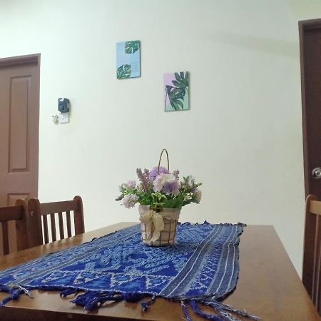Kh Homestay Comfy N Calm Seri Manjung Exterior foto