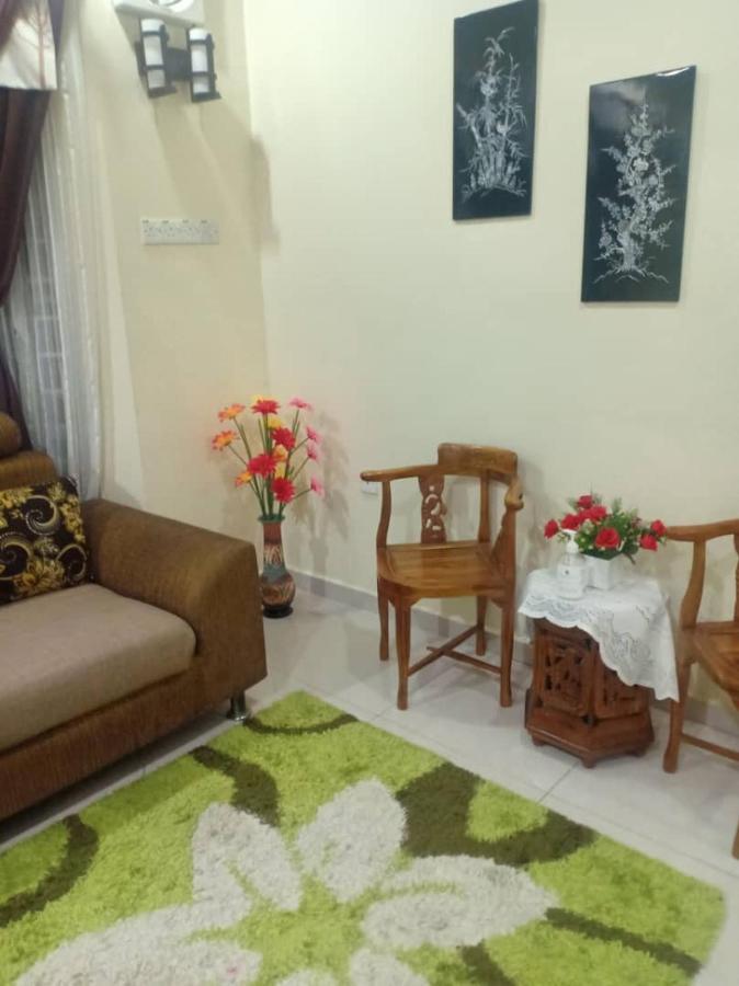 Kh Homestay Comfy N Calm Seri Manjung Exterior foto