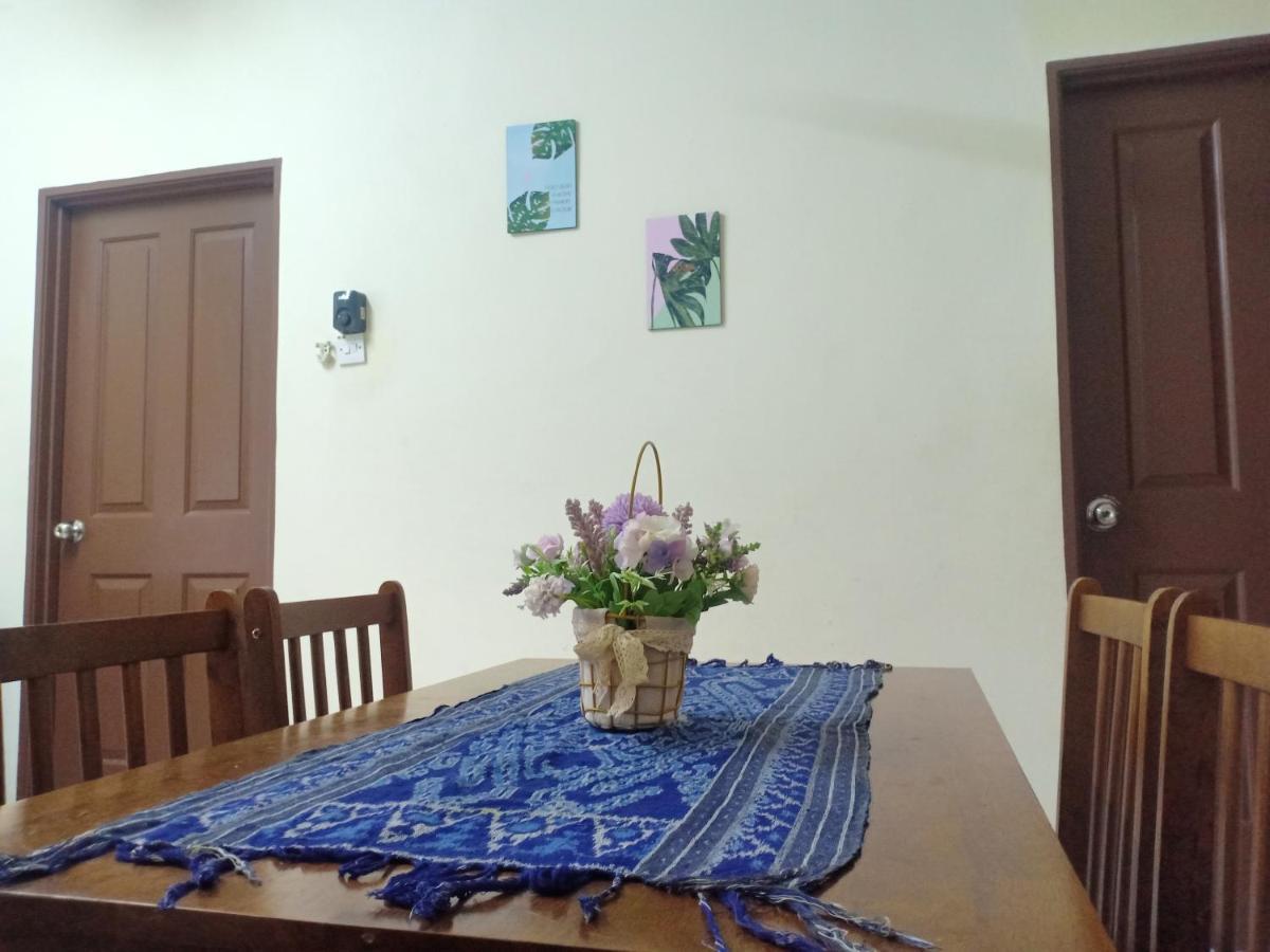 Kh Homestay Comfy N Calm Seri Manjung Exterior foto